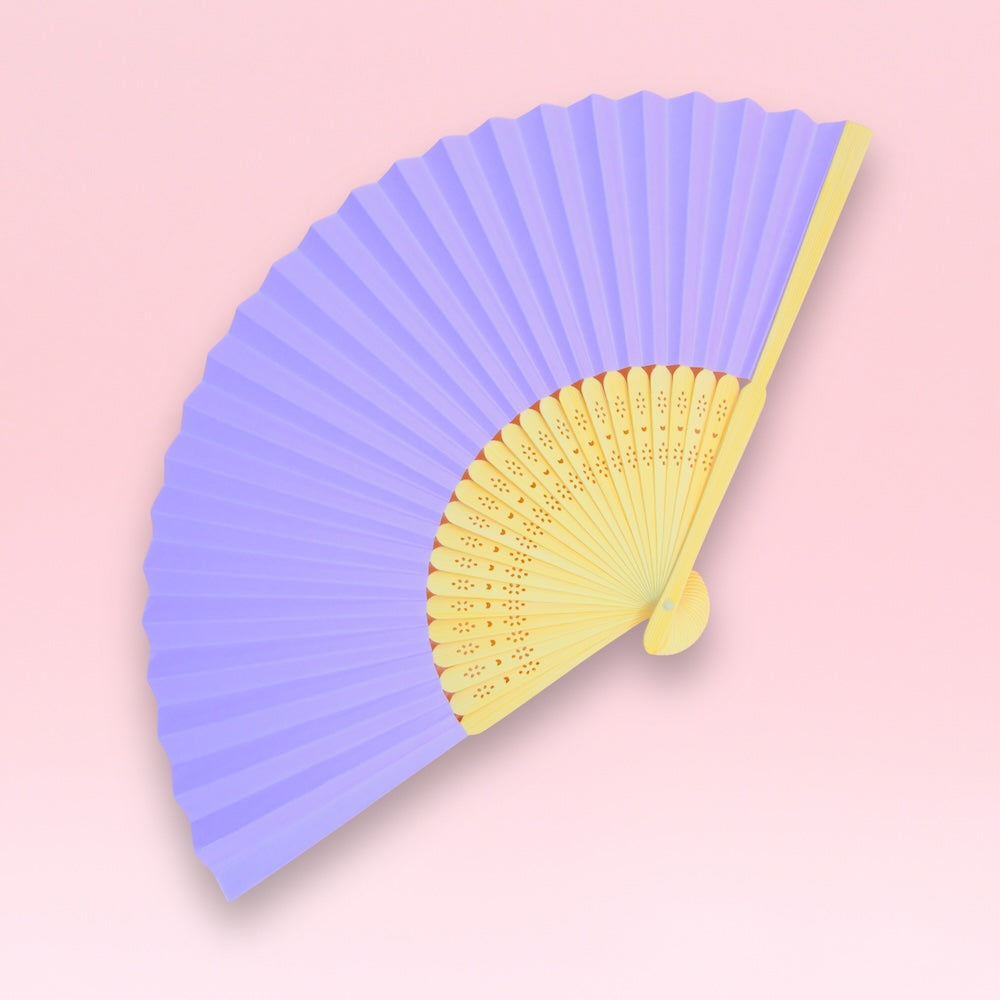 L'éventail coloré, quand il fait trop chaud, tout léger